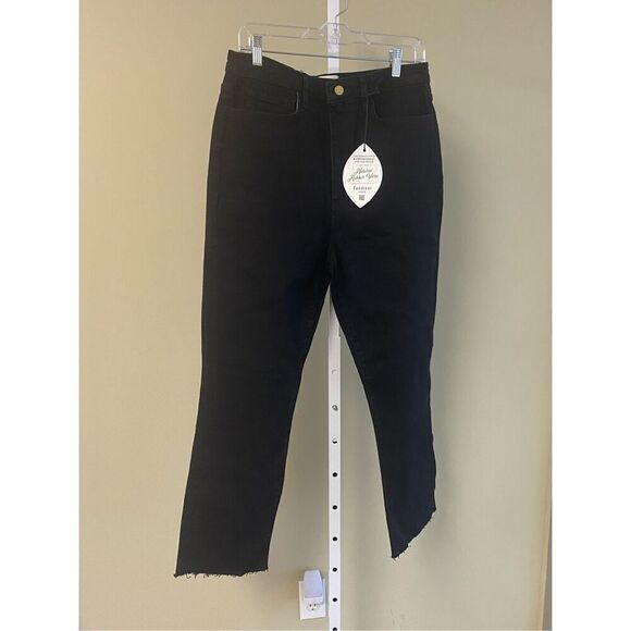 Triarchy NWT Ms. Hawn High Rise Crop Loose Skinny in True Black Size 31 - Picture 6 of 12